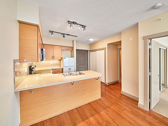 5th image of 9009 Cornerstone Mews #415
