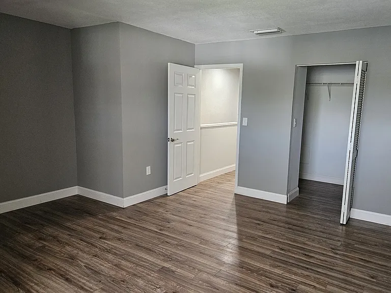 4114 W North B St #I — Photo 11