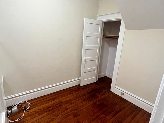 4th image of 37 Jasper Pl