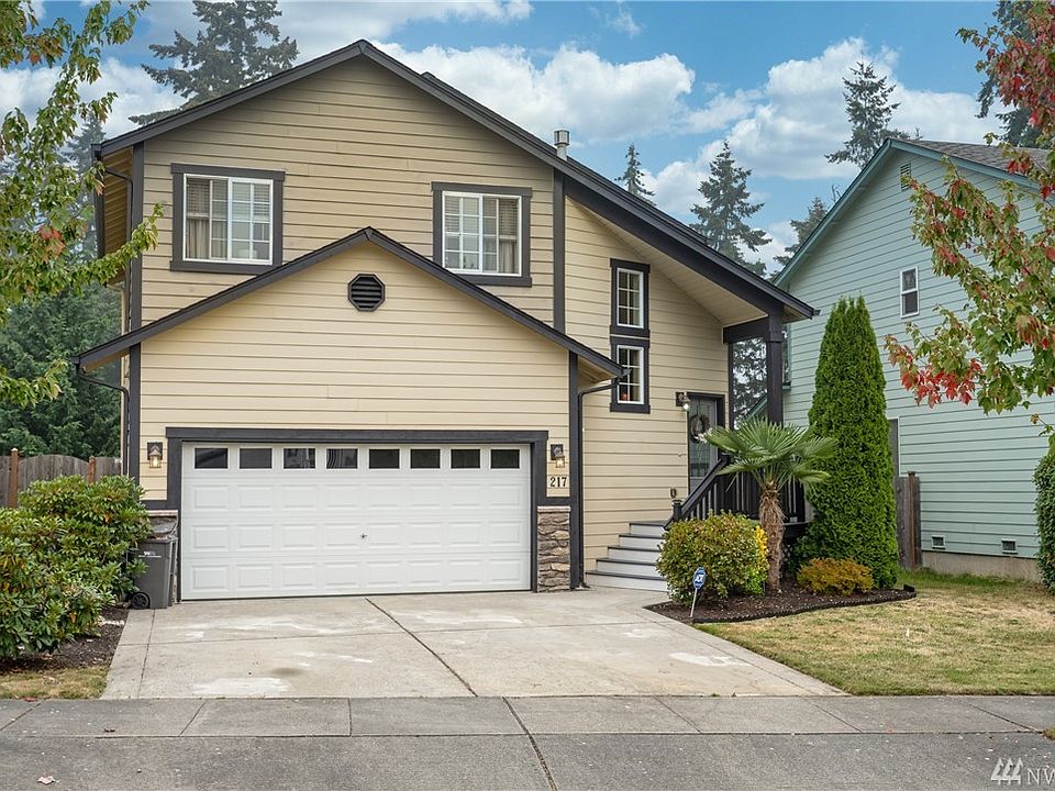 1st image of 217 202nd St SW