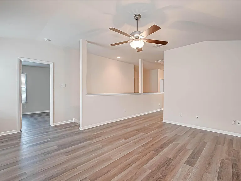2815 Mustang Hill Ln — Photo 37
