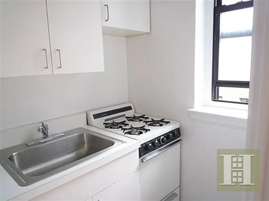 Rented by Halstead Real Estate | media 5