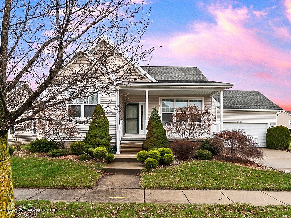 3835 Cara Cara, East Lansing MI 48823