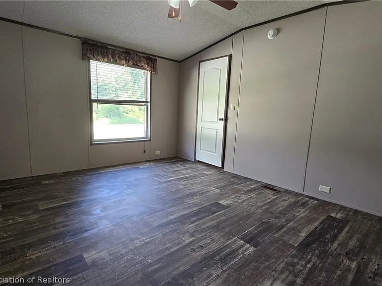 44 Crawford Dr #15 — Photo 9