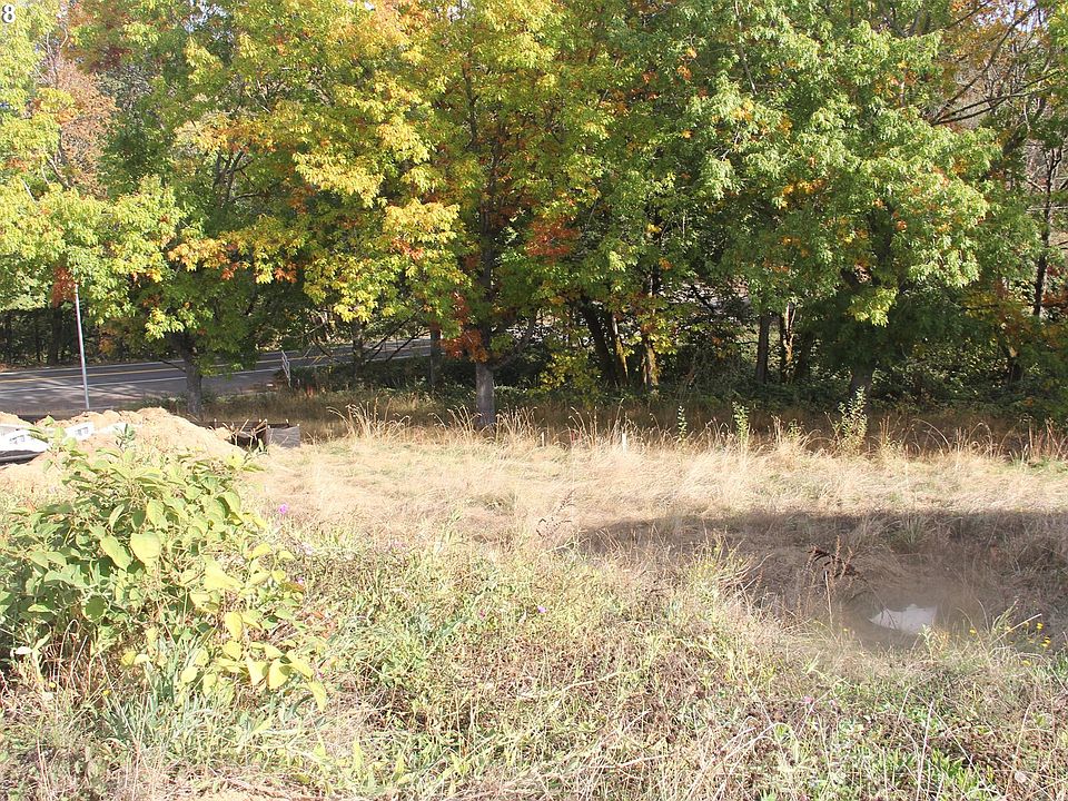 1st image of 3664 SE Myrtlewood Ln