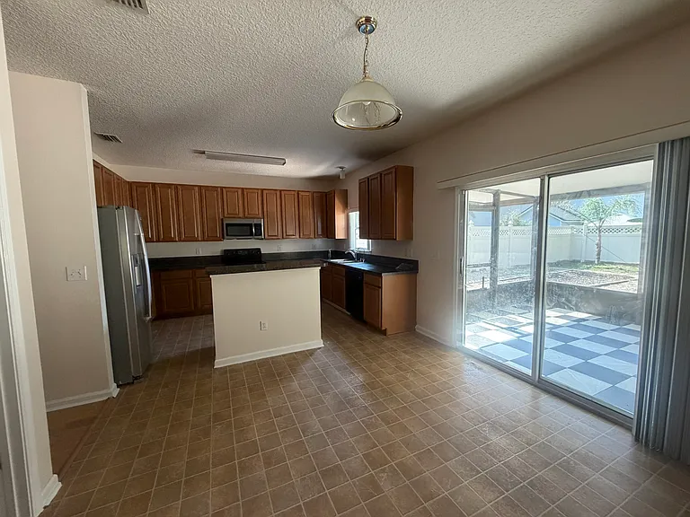 1075 Three Forks Ct — Photo 9