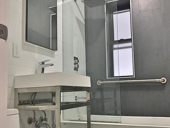 5th image of 551 39th St #1R