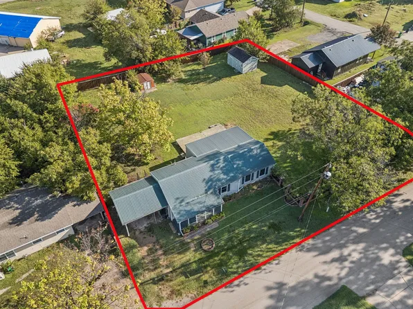 406 E Maple St, Celina, TX 75009