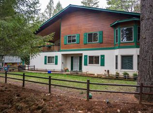 220 Minnow Ln, Wilderville, OR 97543