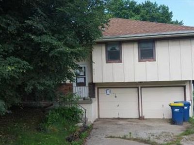 535 N Grover St, Liberty, MO, 64068