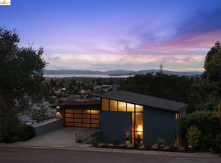 5773 Country Club Dr, Oakland, CA
