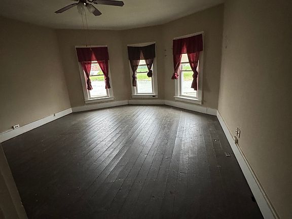 3rd image of 310 S Main St #1/2