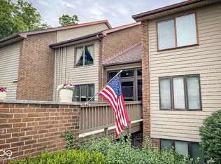 107 Knoll Ct APT E, Noblesville, IN 46062