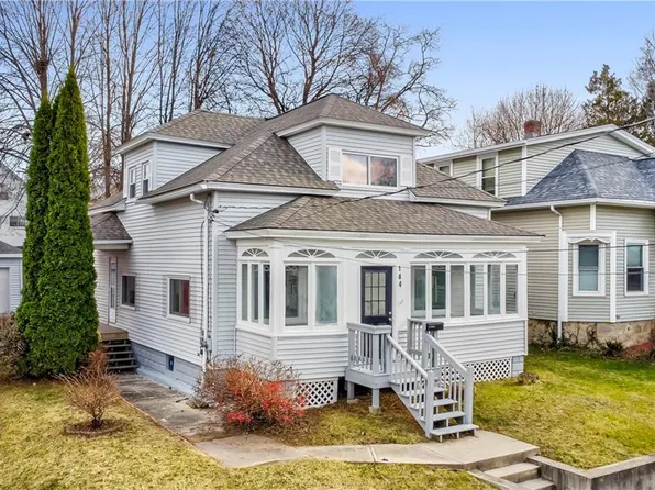 144 Grand St, Woonsocket, RI 02895
