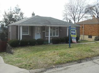 318 Bost Dr, West Mifflin, PA 15122