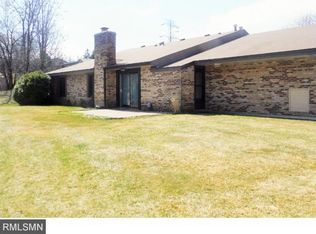 4143 Pepperwood Trl, Hopkins, MN 55305