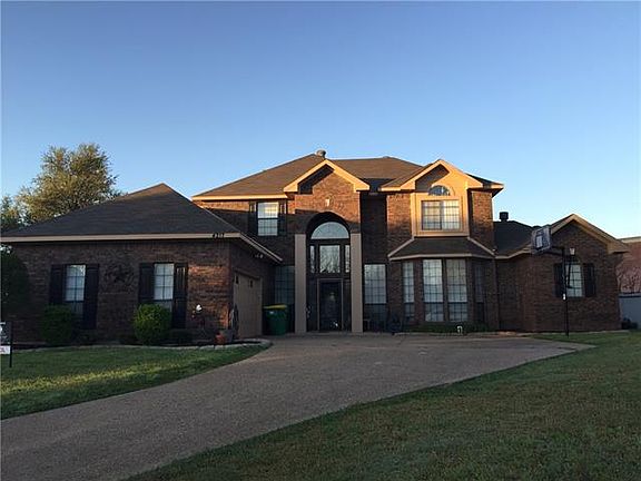 2nd image of 4217 Greenwood Trl