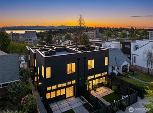 4821 42nd Ave SW #B, Seattle, WA 98116