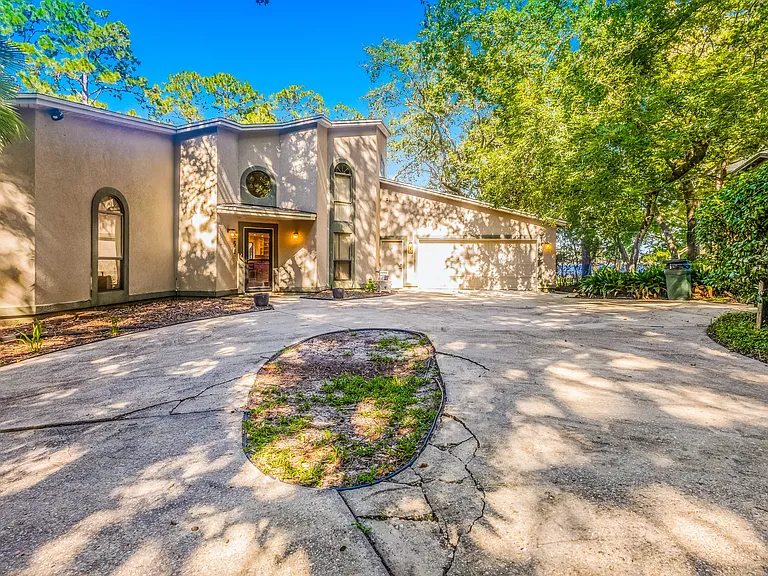 150 Kelly Ln — Photo 2