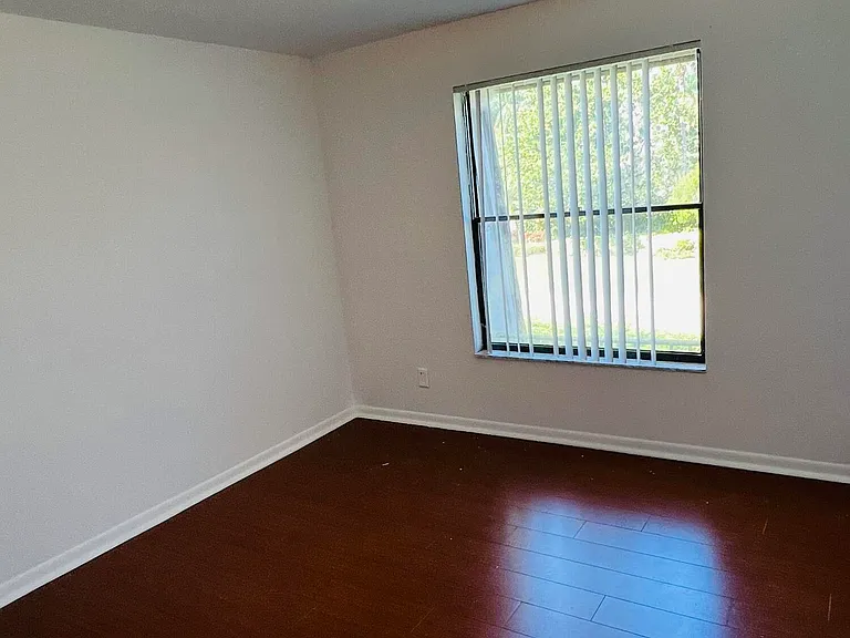 7482 Courtyard Run E #E — Photo 11