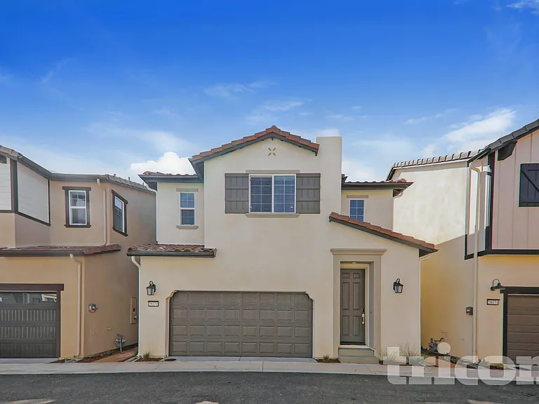 28170 Dwight Dr — Photo 1