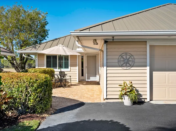 5143 SE Club Way, Stuart, FL 34997