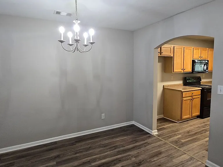 204 Oconee Way — Photo 6