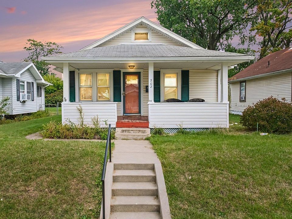 1st image of 202 Strathmoor Ave