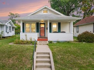 202 Strathmoor Ave, Mishawaka, IN 46544