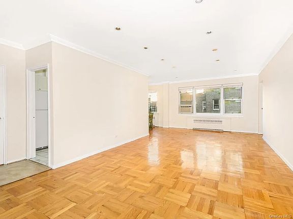 5th image of 3850 Hudson Manor Ter APT 3FW