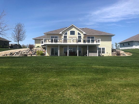 2nd image of 31 Golf Dr