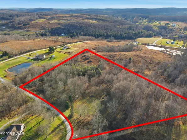 77 Delaware Dr, Damascus, PA 18415