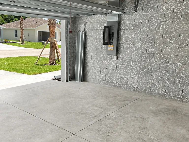 9114 Aegean Cir — Photo 23