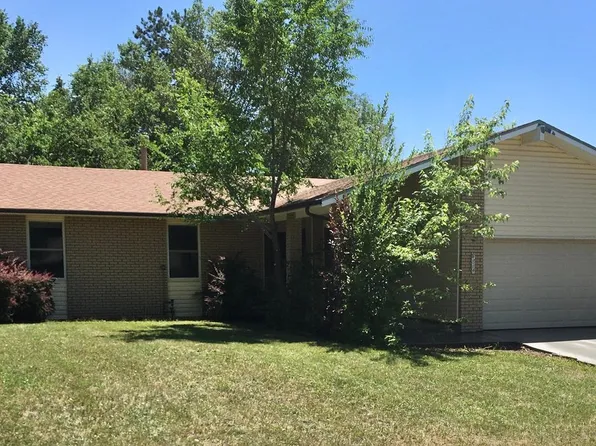 3814 Columbia Dr, Longmont, CO 80503