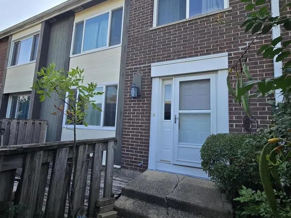 281 Dupage Dr, Bolingbrook, IL 60440