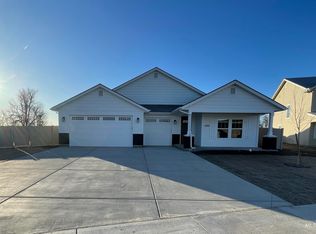 1999 Cashel St, Middleton, ID 83644