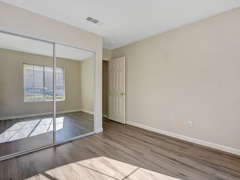 7616 Vista Hills Dr — Photo 22