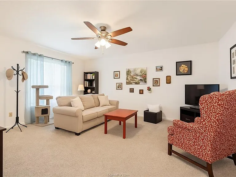 2406 Bandera Dr — Photo 13