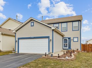 1729 S Fallbrook Dr, Round Lake, IL 60073