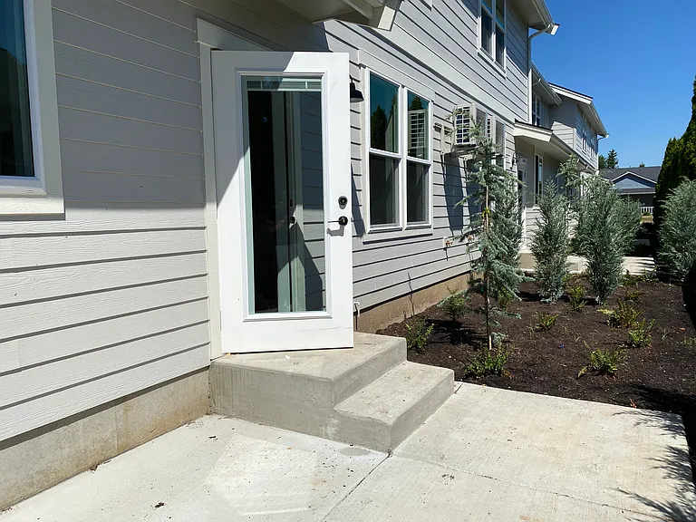 2058 Aaron Dr — Photo 55