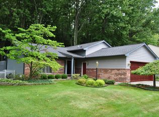 2698 Winter Dr, Troy, MI 48083