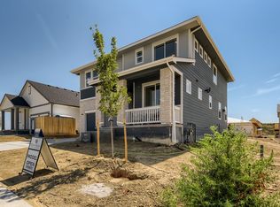 228 Sugar Beet Ln, Berthoud, CO 80513