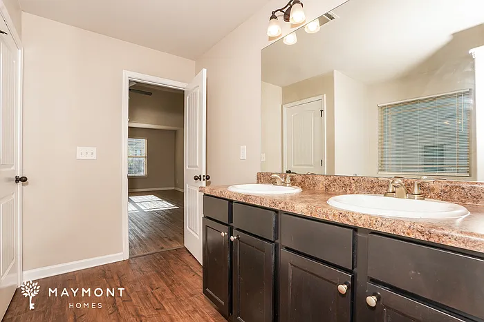 1110 Jury Ct — Photo 12