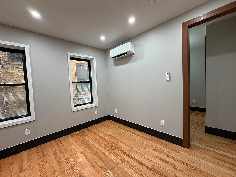 24 Reed St #2E — Photo 3