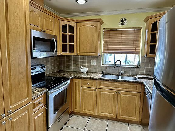 3rd image of 2784 Dudley Drive E #F