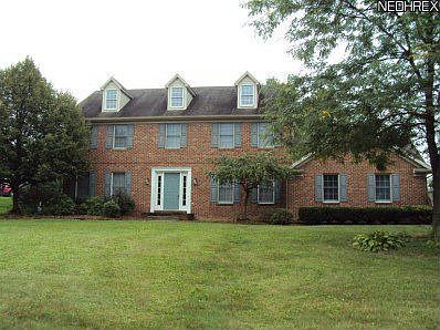 3rd image of 183 Topaz Cir