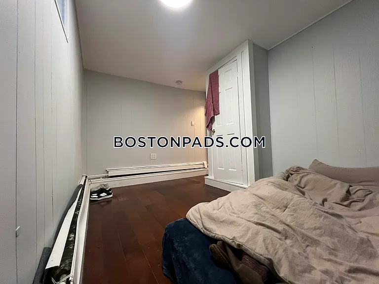 24 Farrington Ave #1 — Photo 33