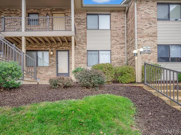 302 Eagle Rdg, O'Fallon, IL 62269