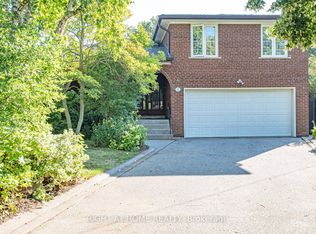 5 Greyswood Ct, Toronto, ON M9P 3P8