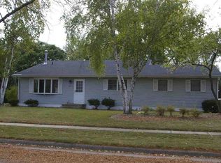 5105 Pebblebrook Dr, Madison, WI 53716